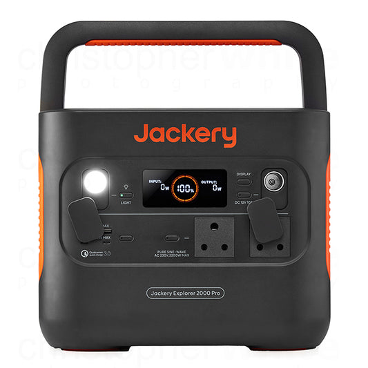 JACKERY PORTABLE PRO 2000